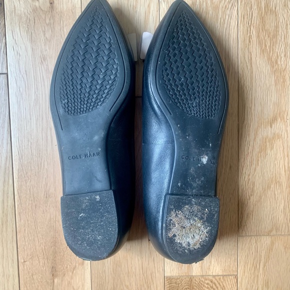 Cole Haan black ballet flats with bow - Picture 4 of 4